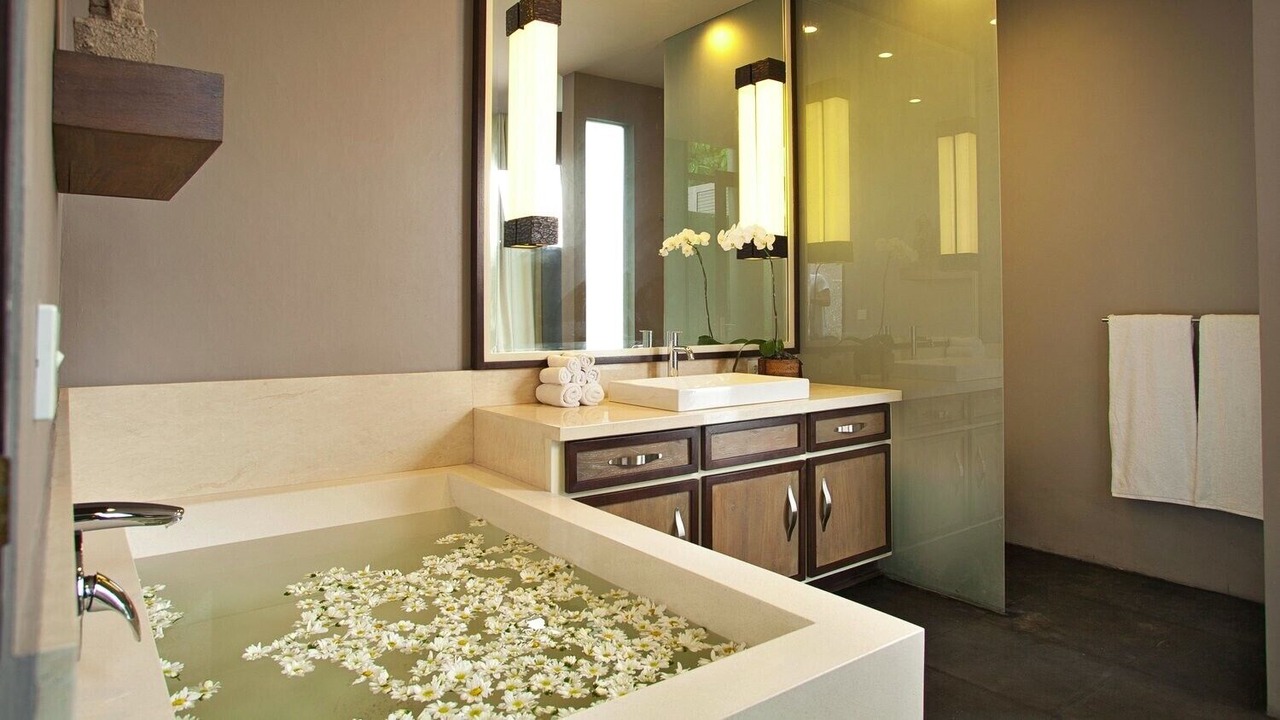 Photo of Bathroom in Keliki