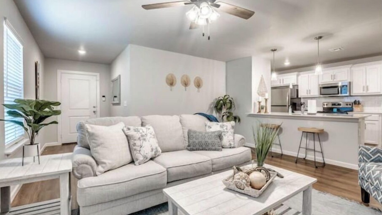 Photo of Livingroom in Midwest City