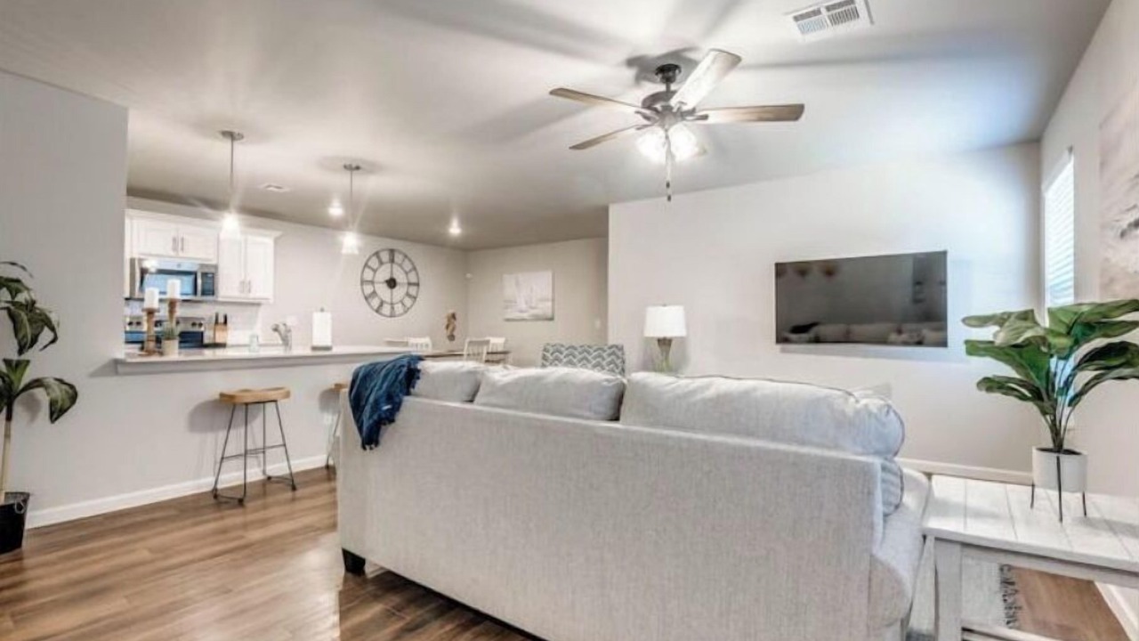 Photo of Livingroom in Midwest City