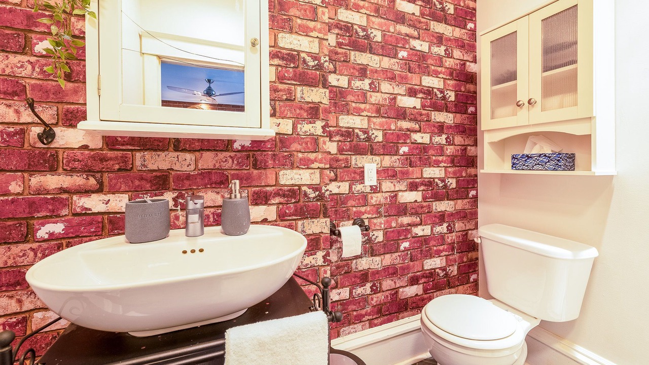 Photo of Bathroom in Medicine Hat