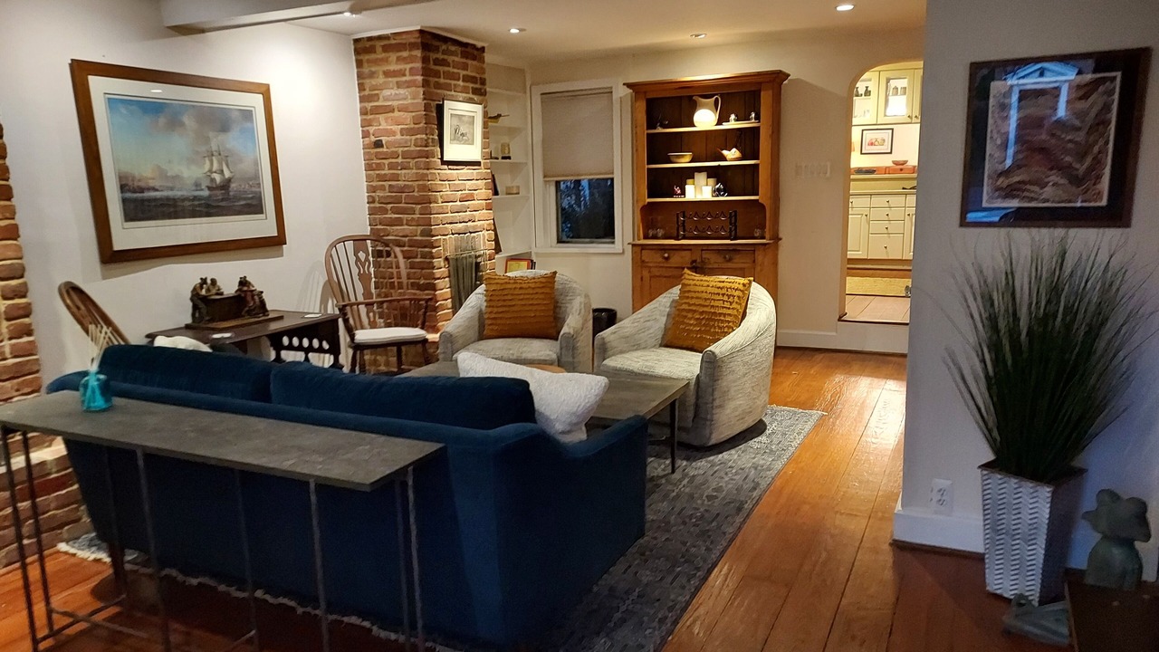 Photo of Bedroom in Old Town Alexandria