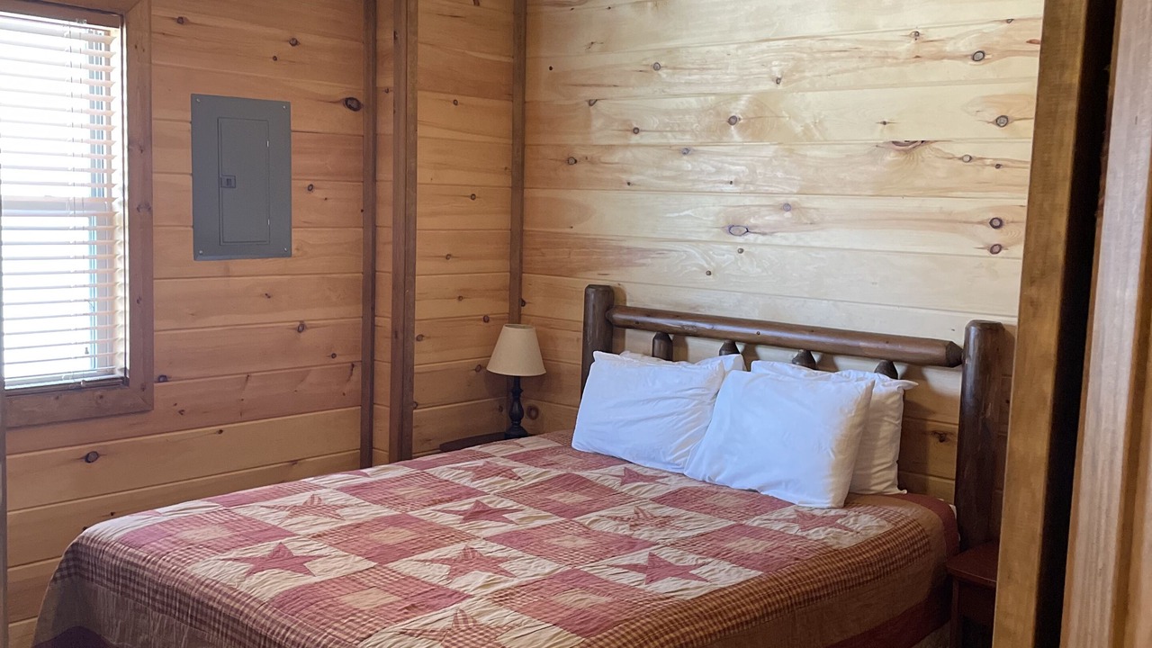Photo of Bedroom in Van Buren