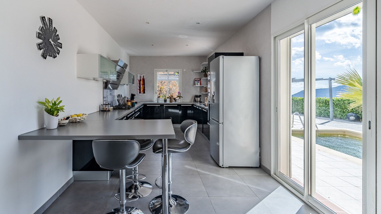 Photo of Kitchen in Berre-des-Alpes