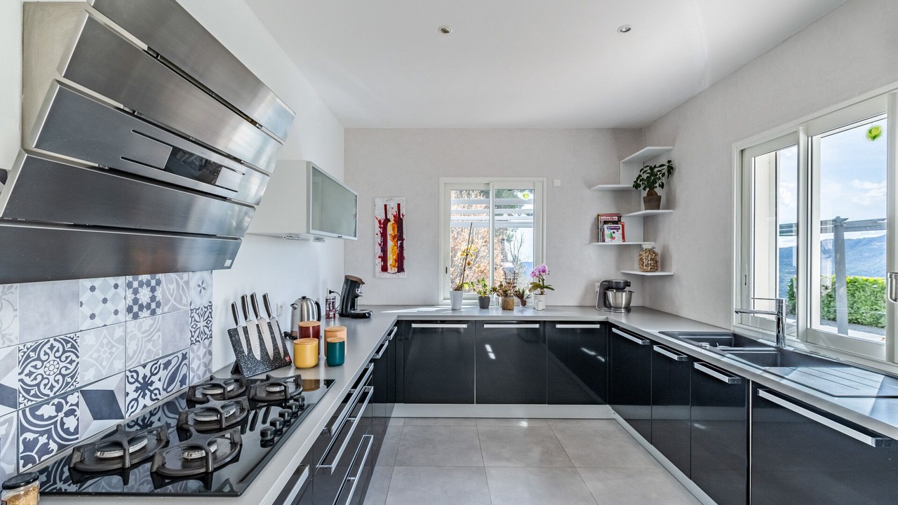 Photo of Kitchen in Berre-des-Alpes