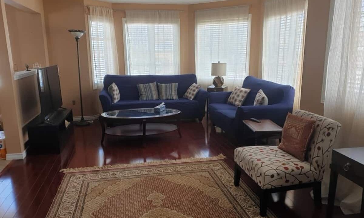 Photo of Livingroom in Highland West