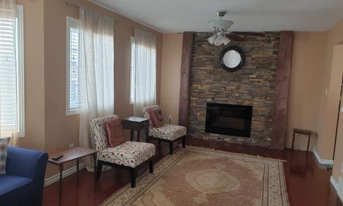 Photo of Livingroom in Highland West