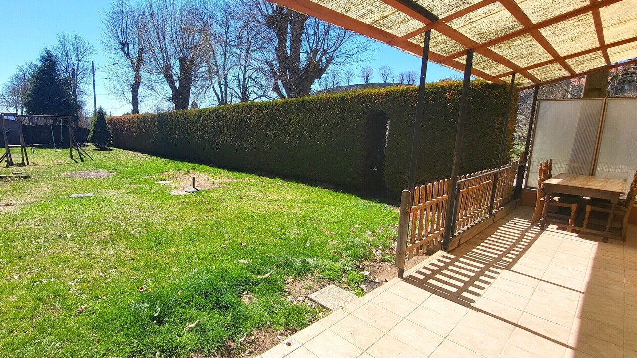 Photo of Patio Balcony in Pradelles