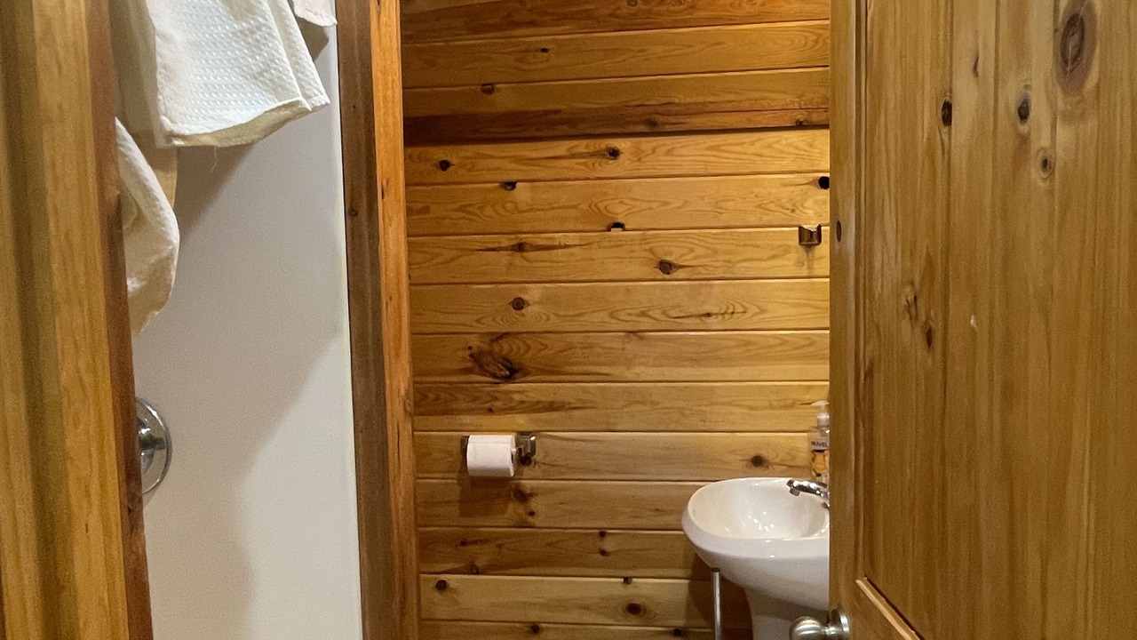 Photo of Bathroom in Van Buren