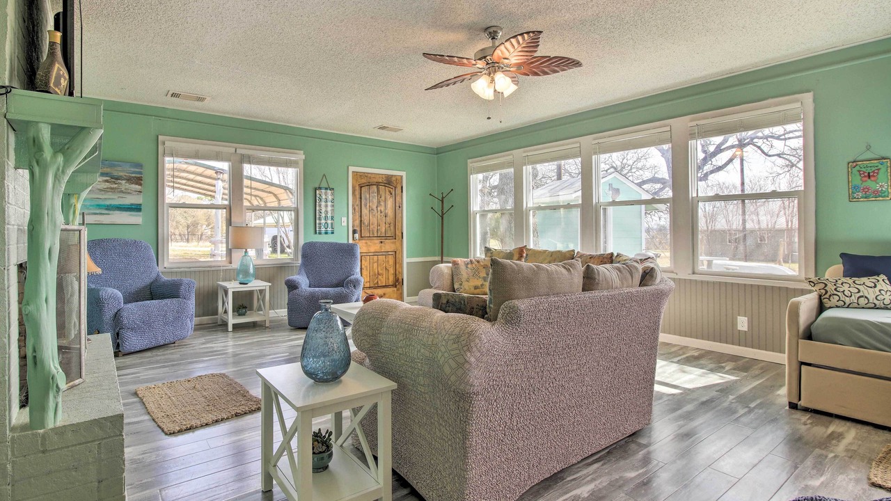 Photo of Livingroom in Tow