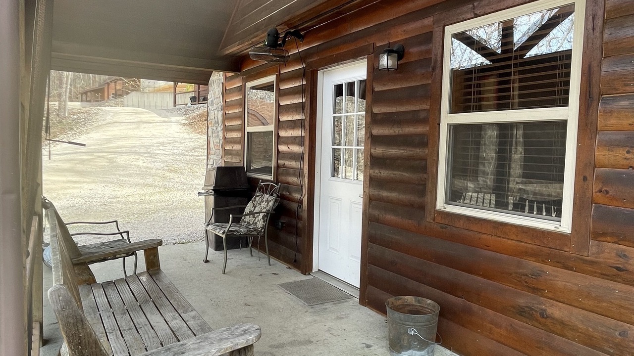 Photo of Patio Balcony in Van Buren