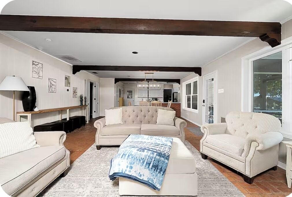 Photo of Livingroom in Star Harbor