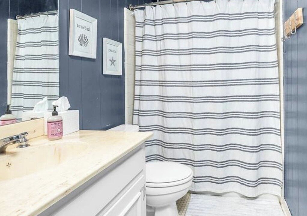 Photo of Bathroom in Star Harbor
