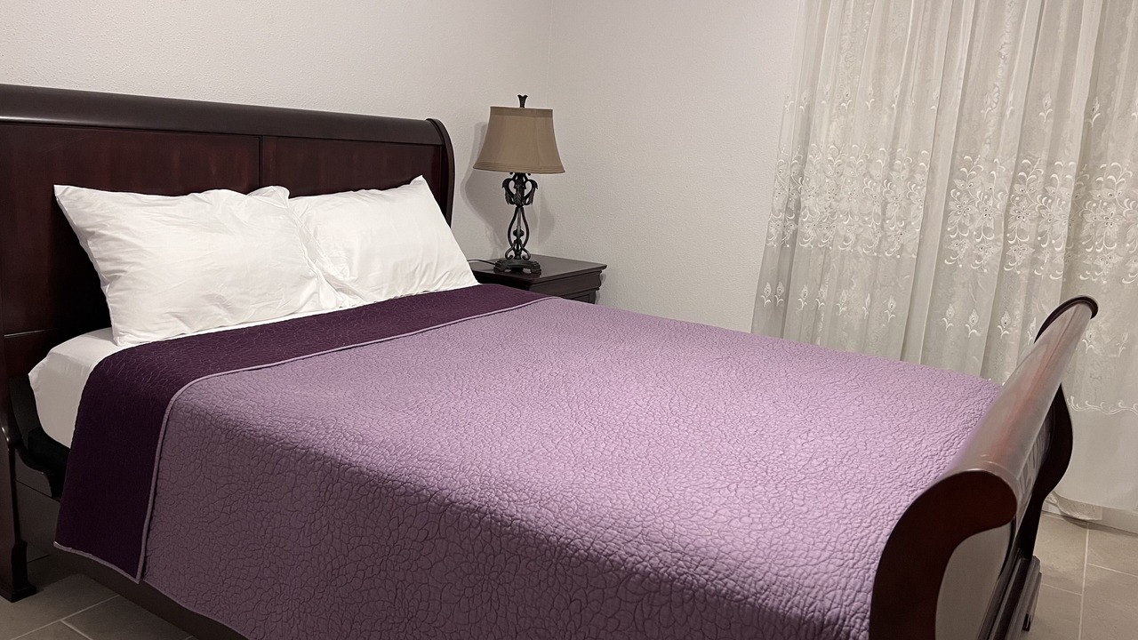 Photo of Bedroom in Pasadena
