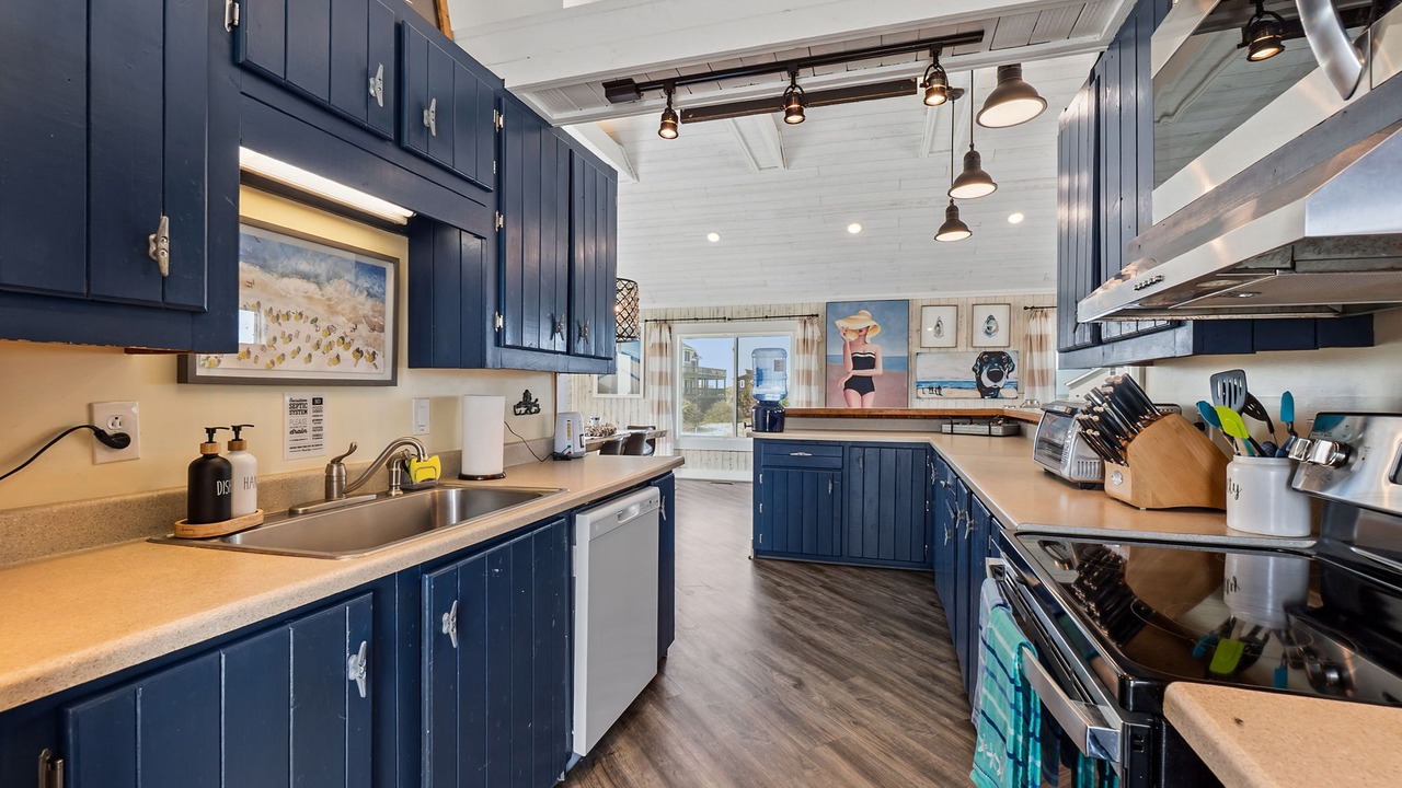 Photo of Kitchen in Corolla