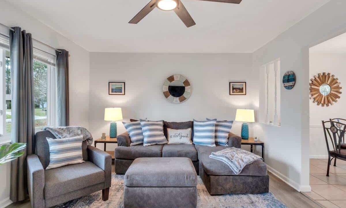 Photo of Livingroom in Richmond Hill