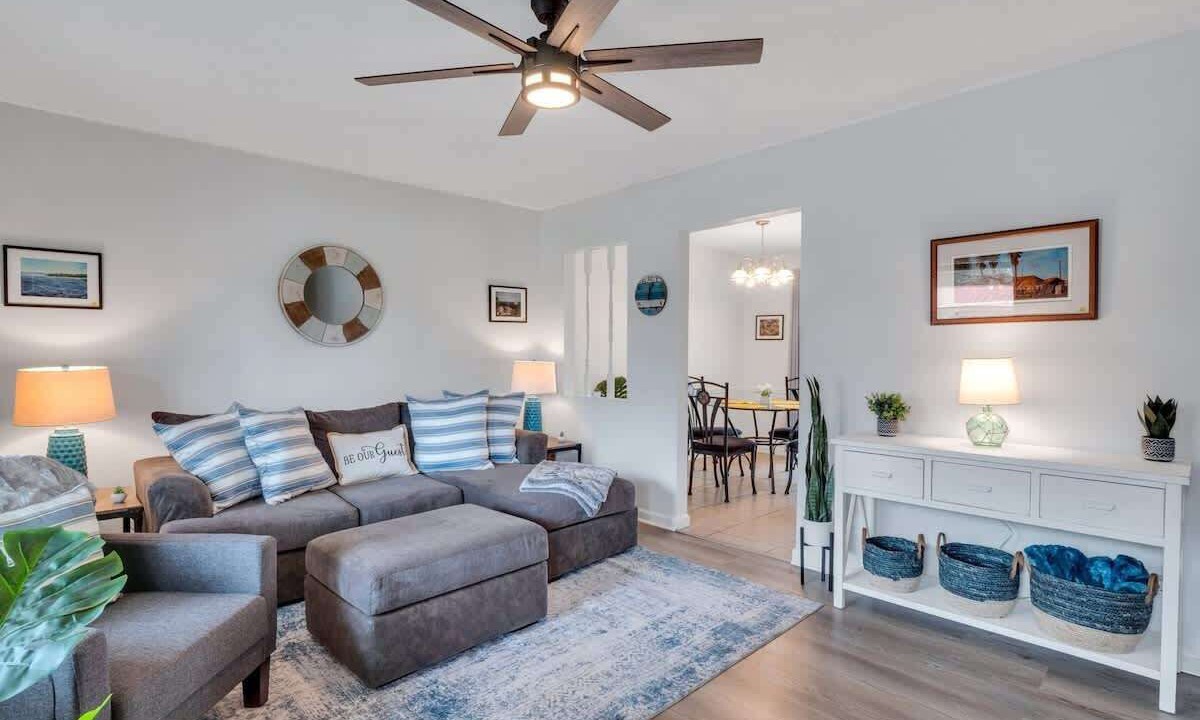 Photo of Livingroom in Richmond Hill
