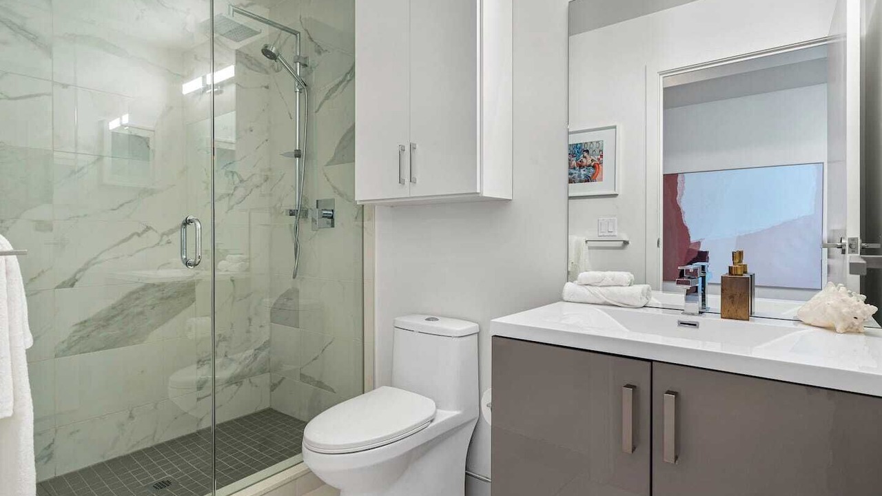 Photo of Bathroom in Connaught