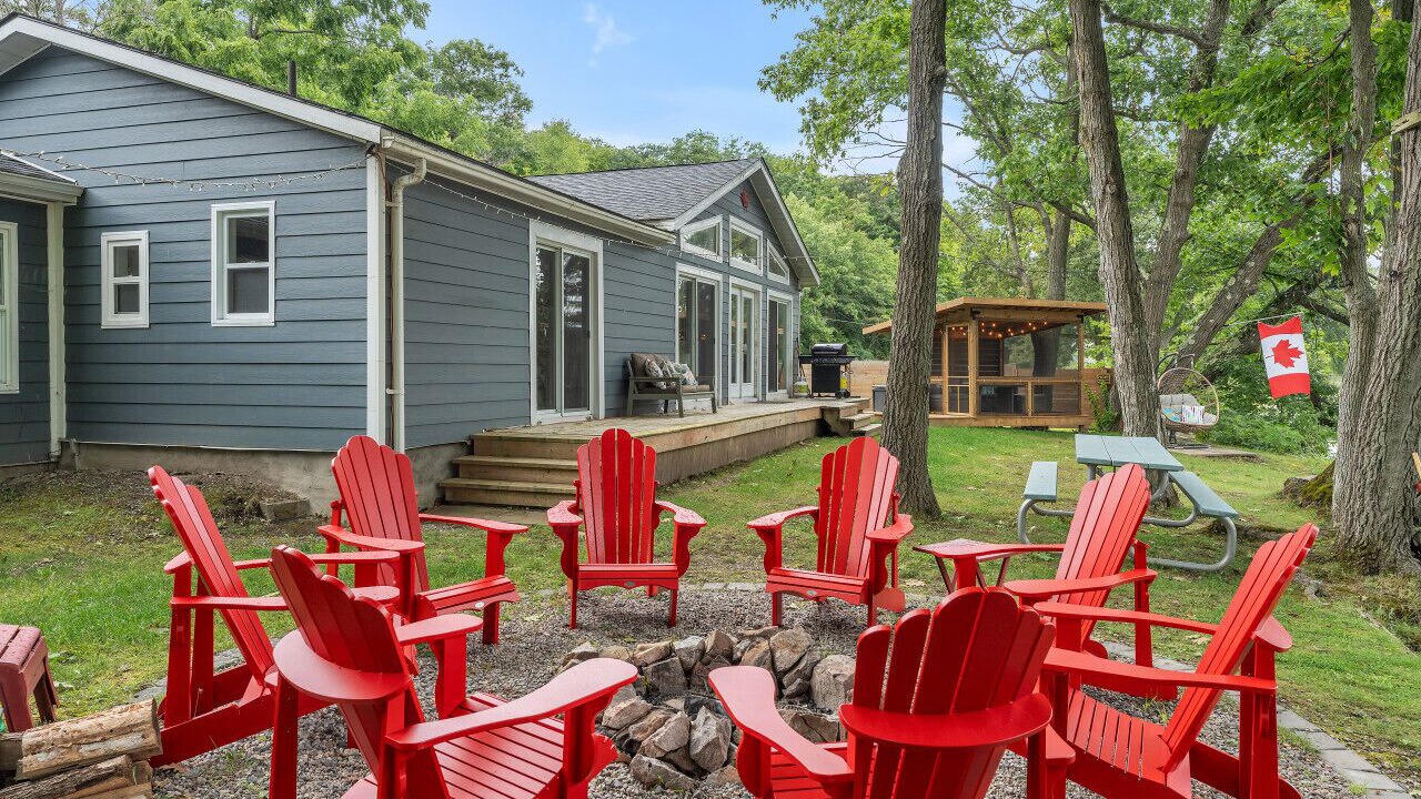 Photo of Patio Balcony in Leeds and the Thousand Islands