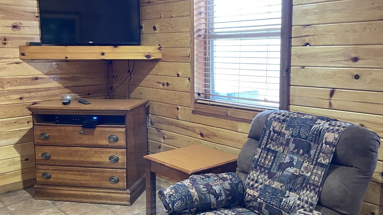 Photo of Livingroom in Van Buren