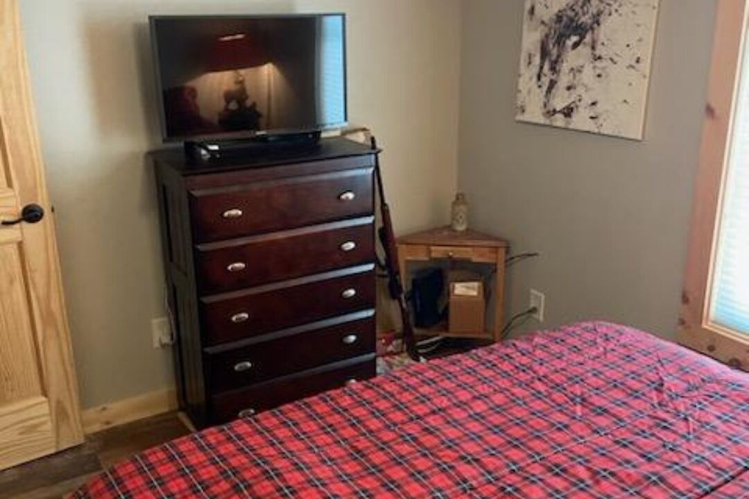 Photo of Bedroom in Town of Amboy