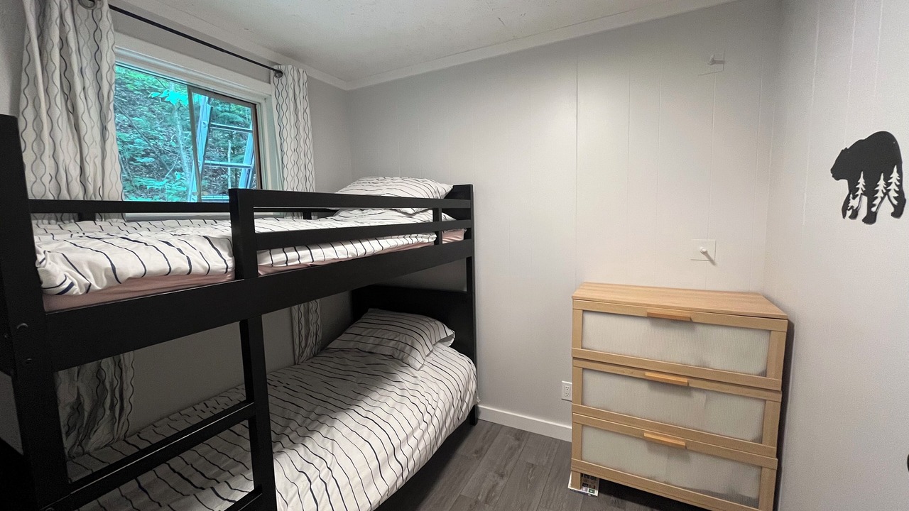 Photo of Bedroom in Dysart et al