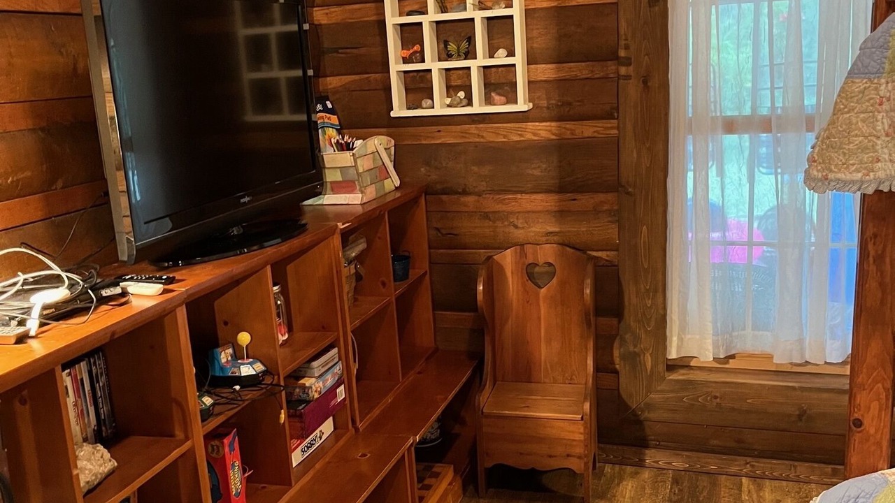 Photo of Bedroom in Steelville