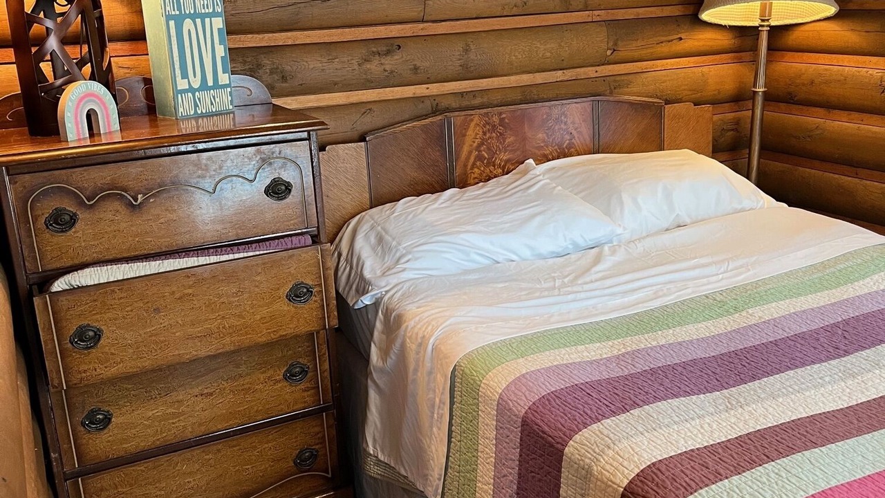 Photo of Bedroom in Steelville