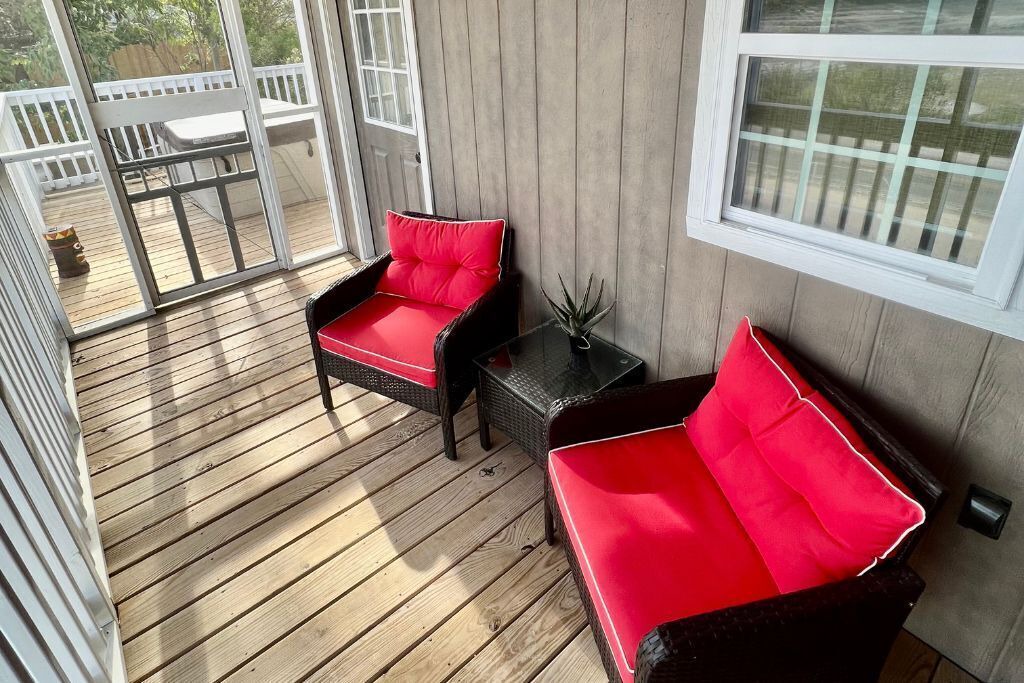 Photo of Patio Balcony in Lakehills