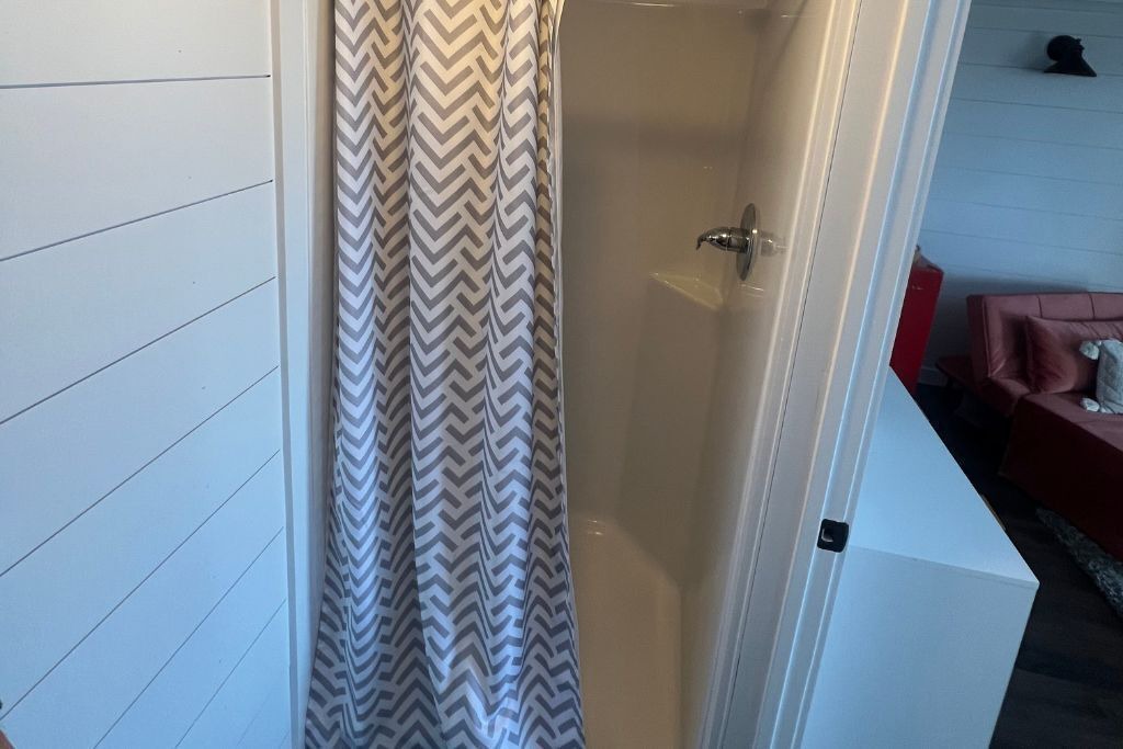 Photo of Bathroom in Lakehills