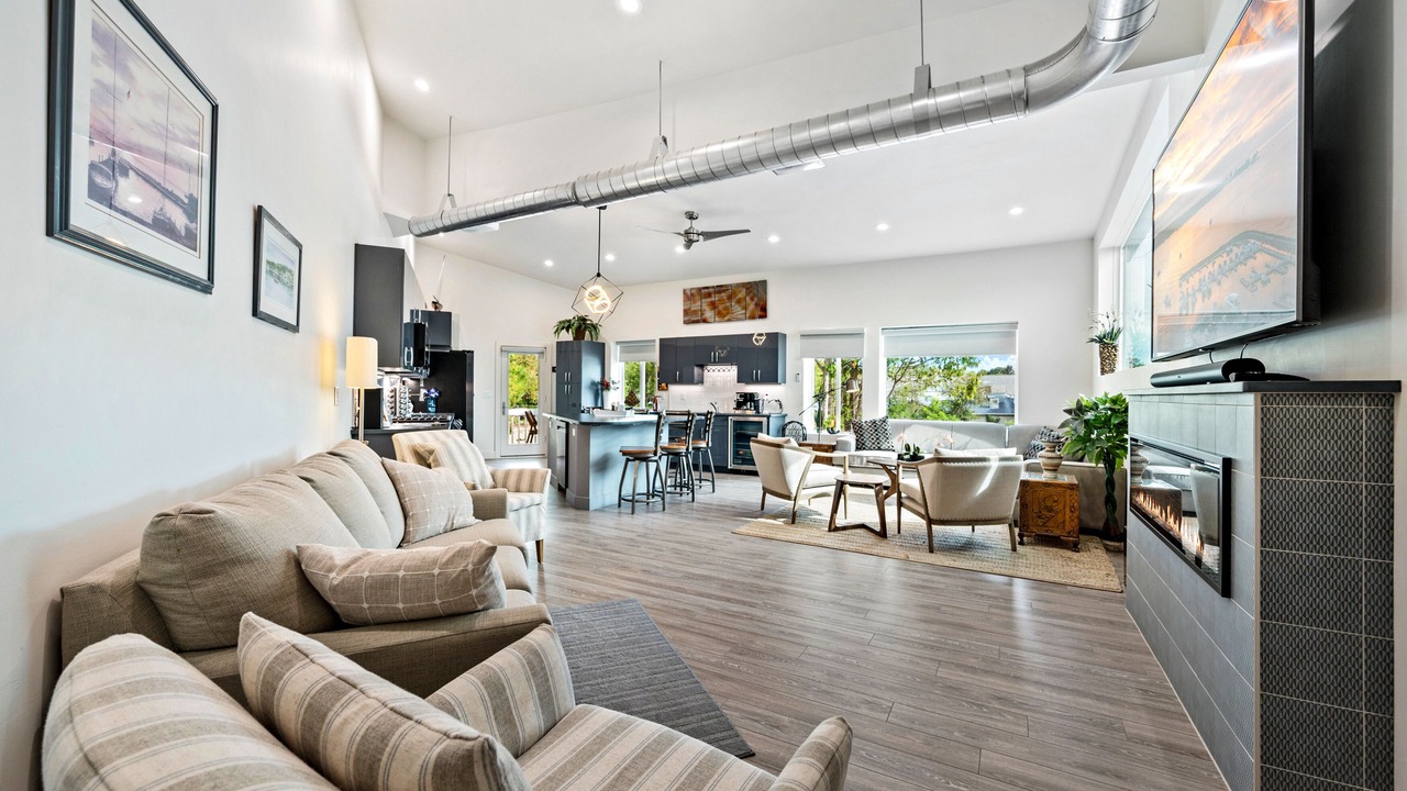 Photo of Livingroom in Egg Harbor