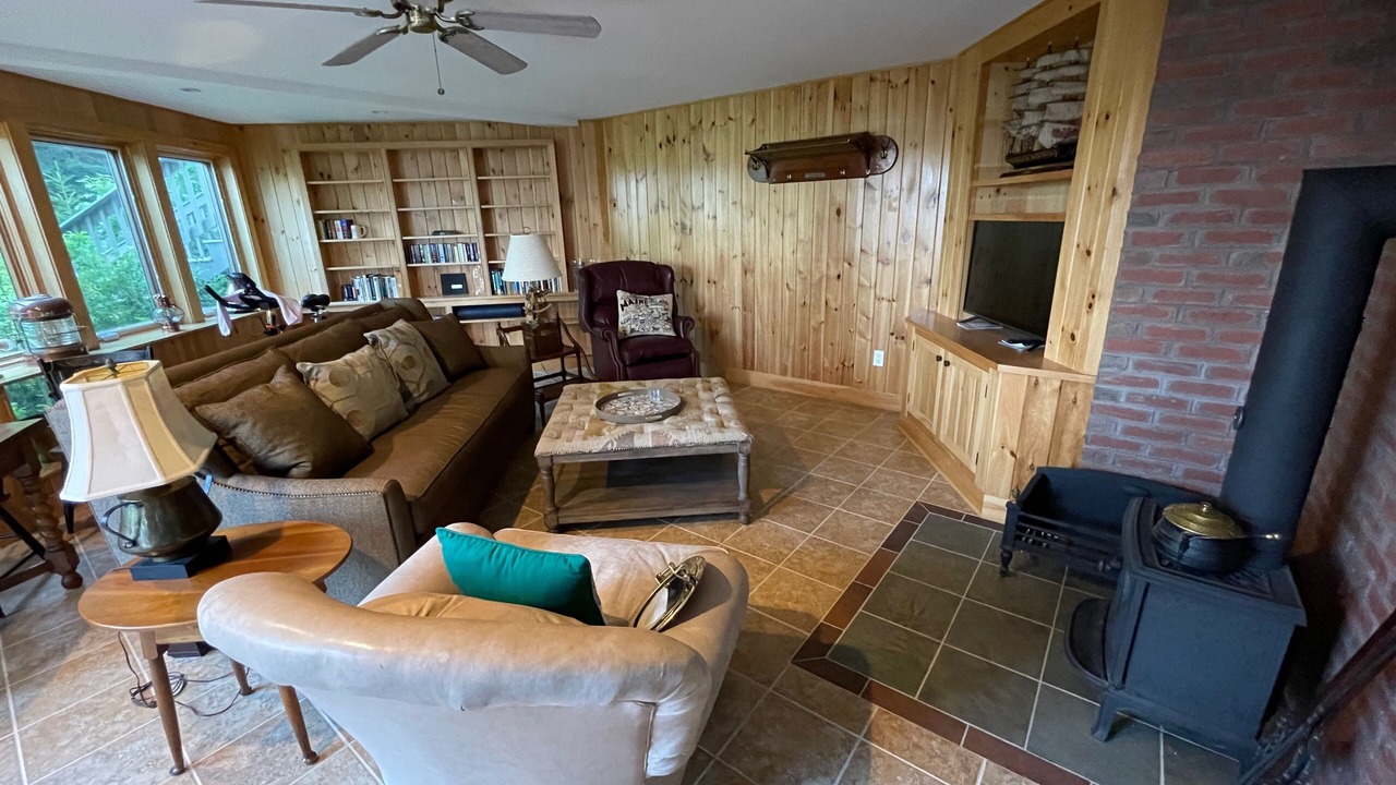 Photo of Livingroom in West Point