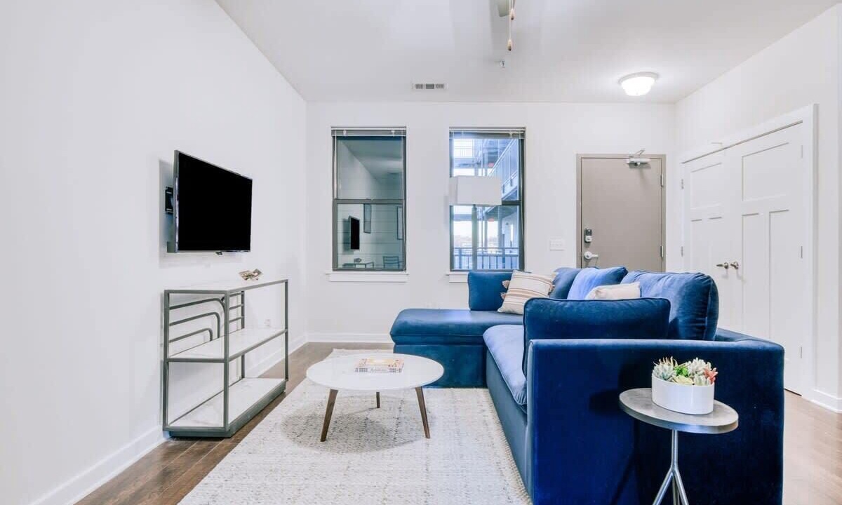 Photo of Livingroom in Music Row