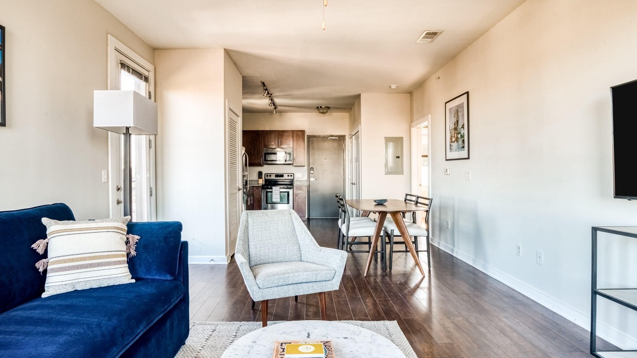 Photo of Livingroom in Music Row