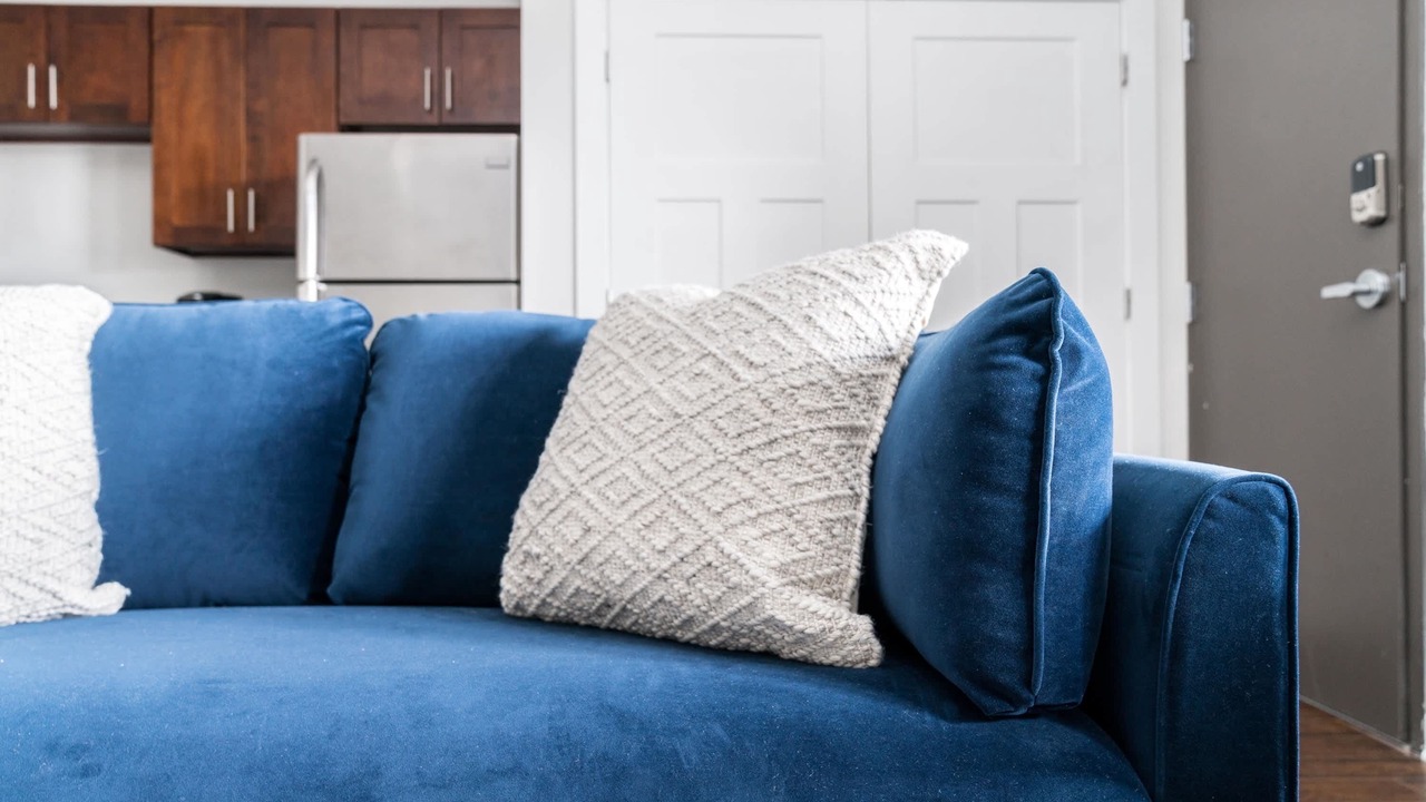 Photo of Livingroom in Hillsboro Village
