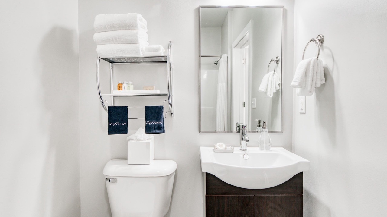 Photo of Bathroom in Music Row