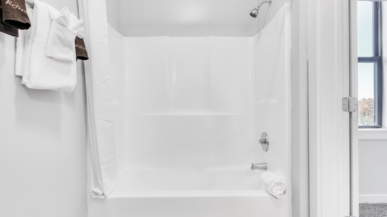 Photo of Bathroom in Music Row