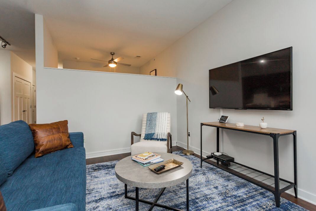 Photo of Livingroom in Music Row