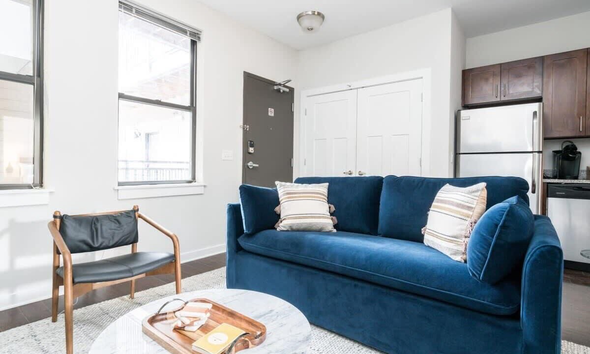 Photo of Livingroom in Music Row