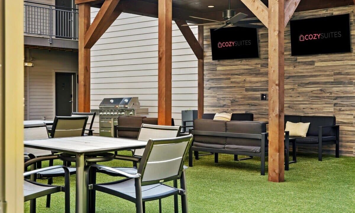 Photo of Outdoor in Music Row