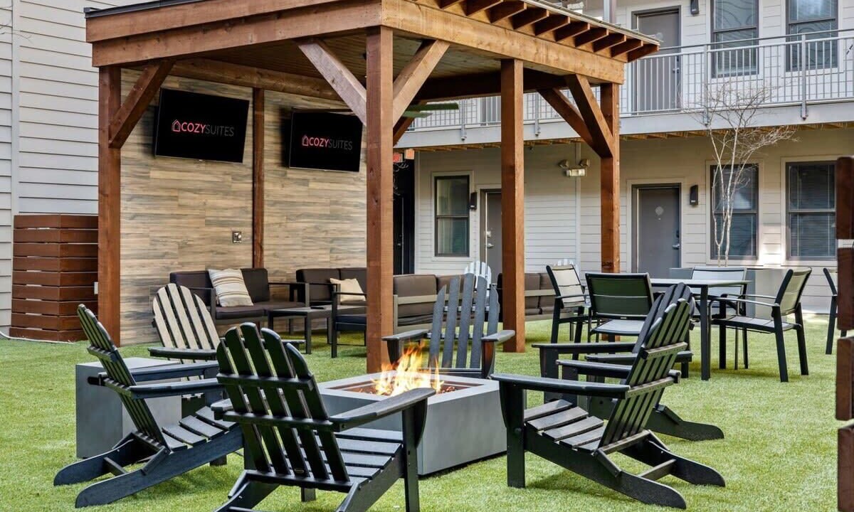 Photo of Outdoor in Music Row