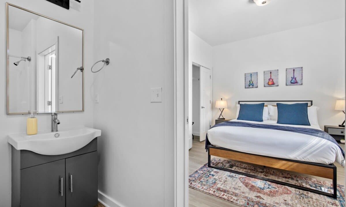 Photo of Bedroom in Music Row