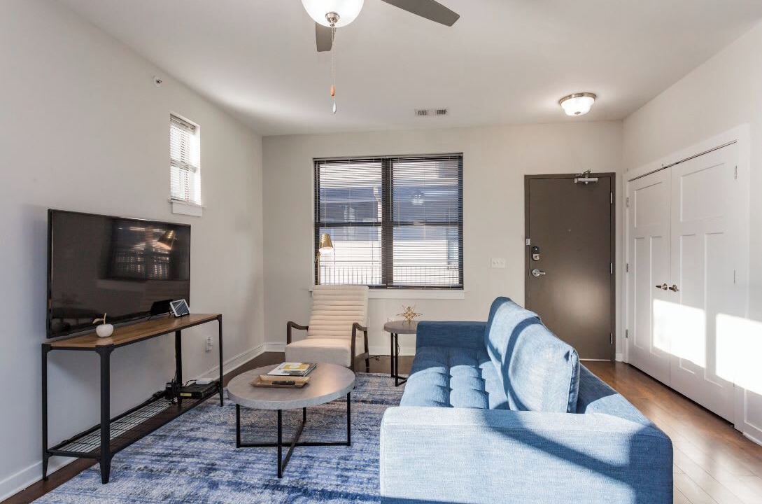 Photo of Livingroom in Music Row