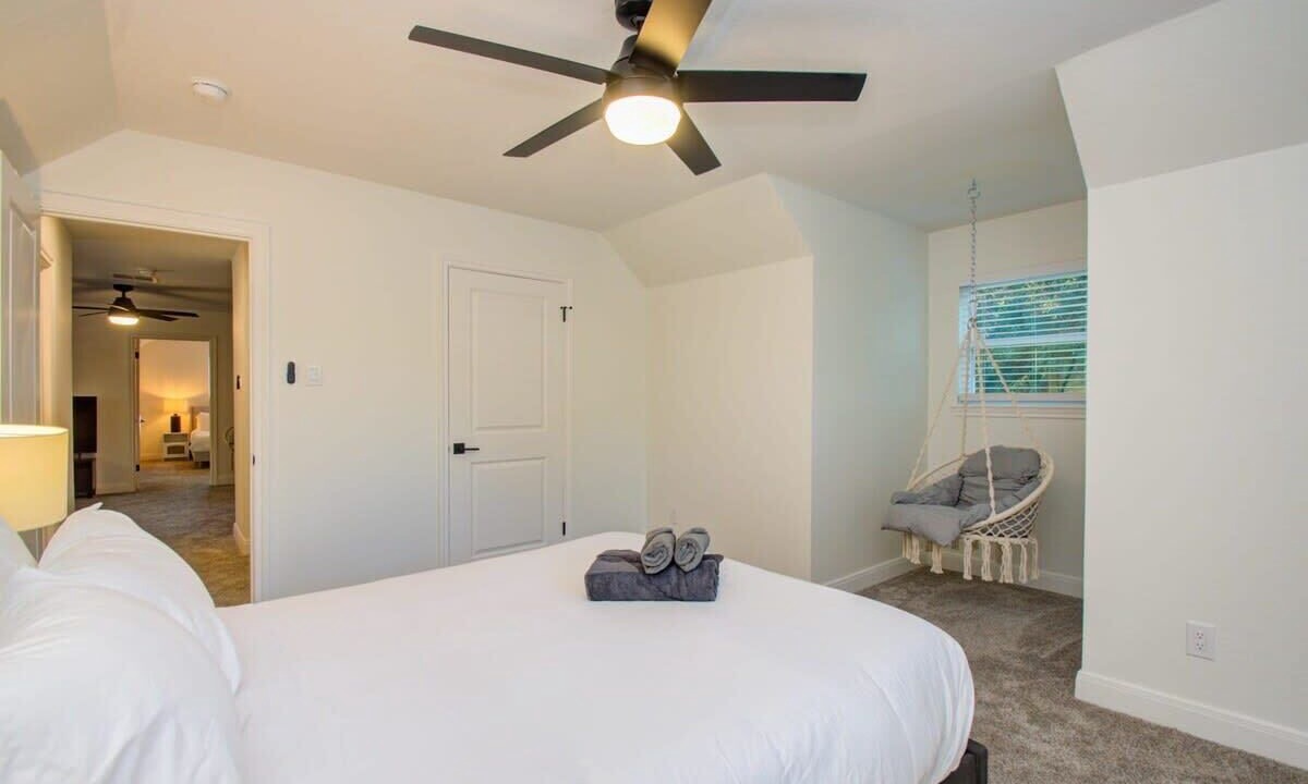 Photo of Bedroom in Westbury