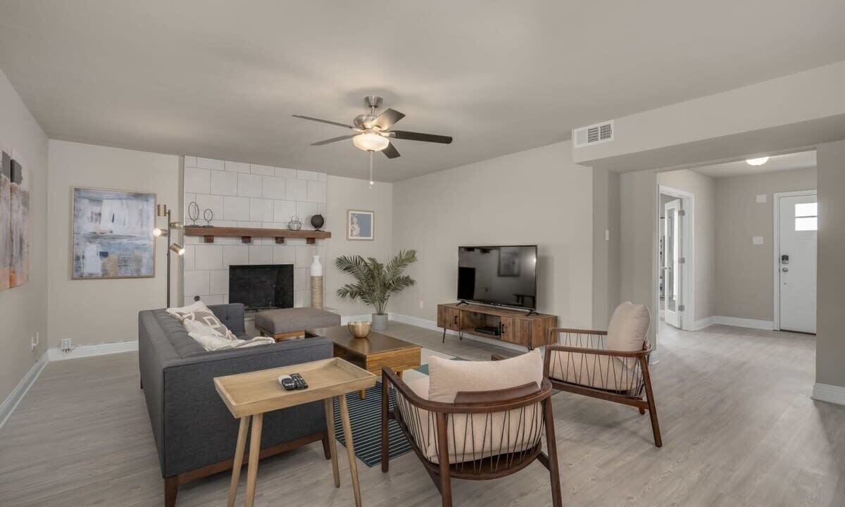 Photo of Livingroom in Dallas
