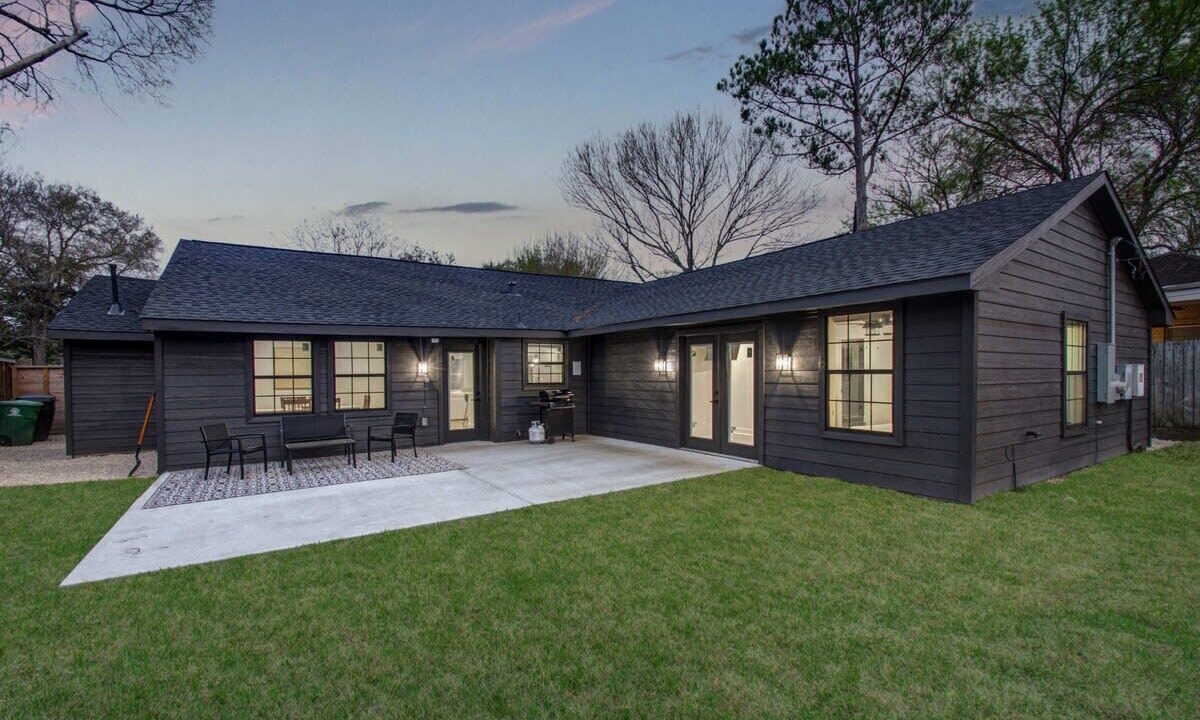 Photo of Outdoor in Braeswood Place
