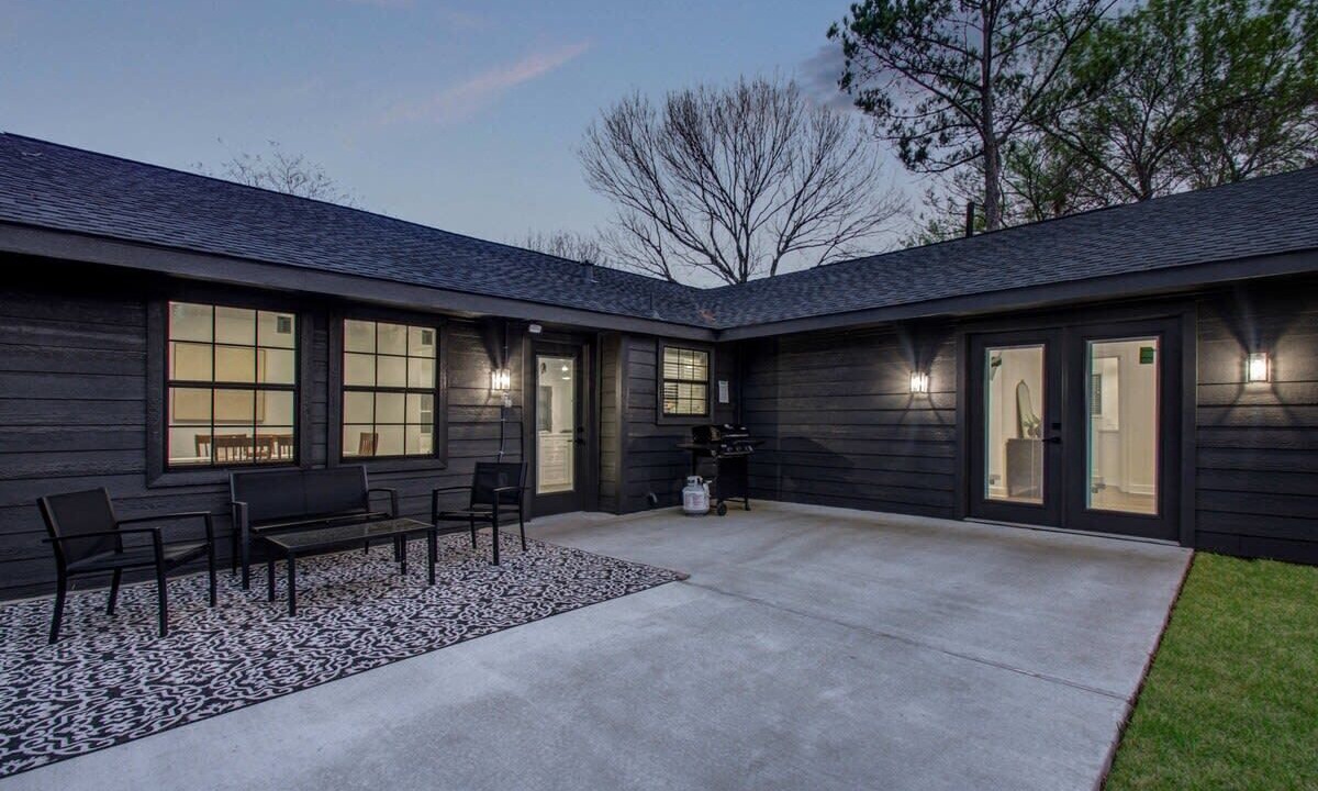 Photo of Patio Balcony in Braeswood Place