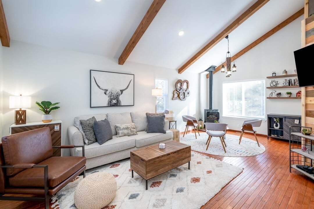 Photo of Livingroom in Southern Crossing