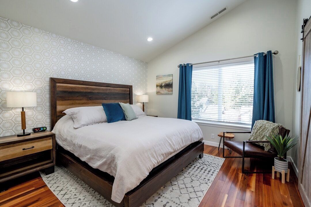 Photo of Others in Southern Crossing