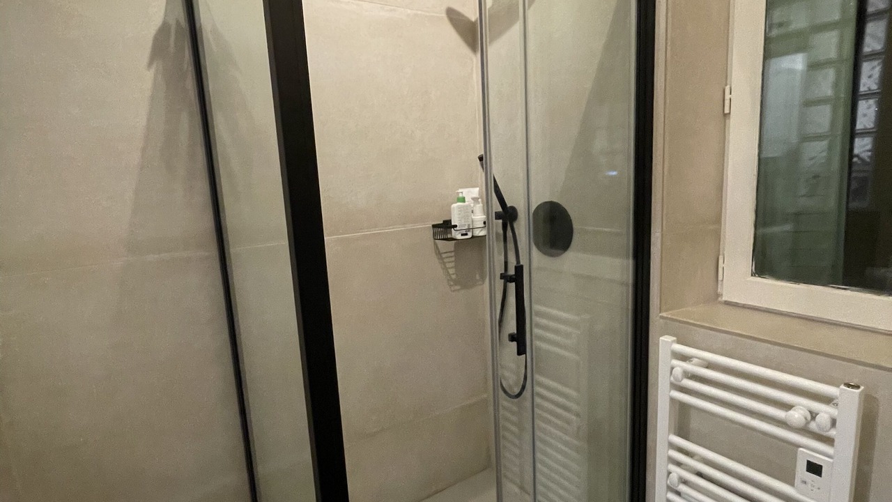 Photo of Bathroom in Saint-Germain-en-Laye