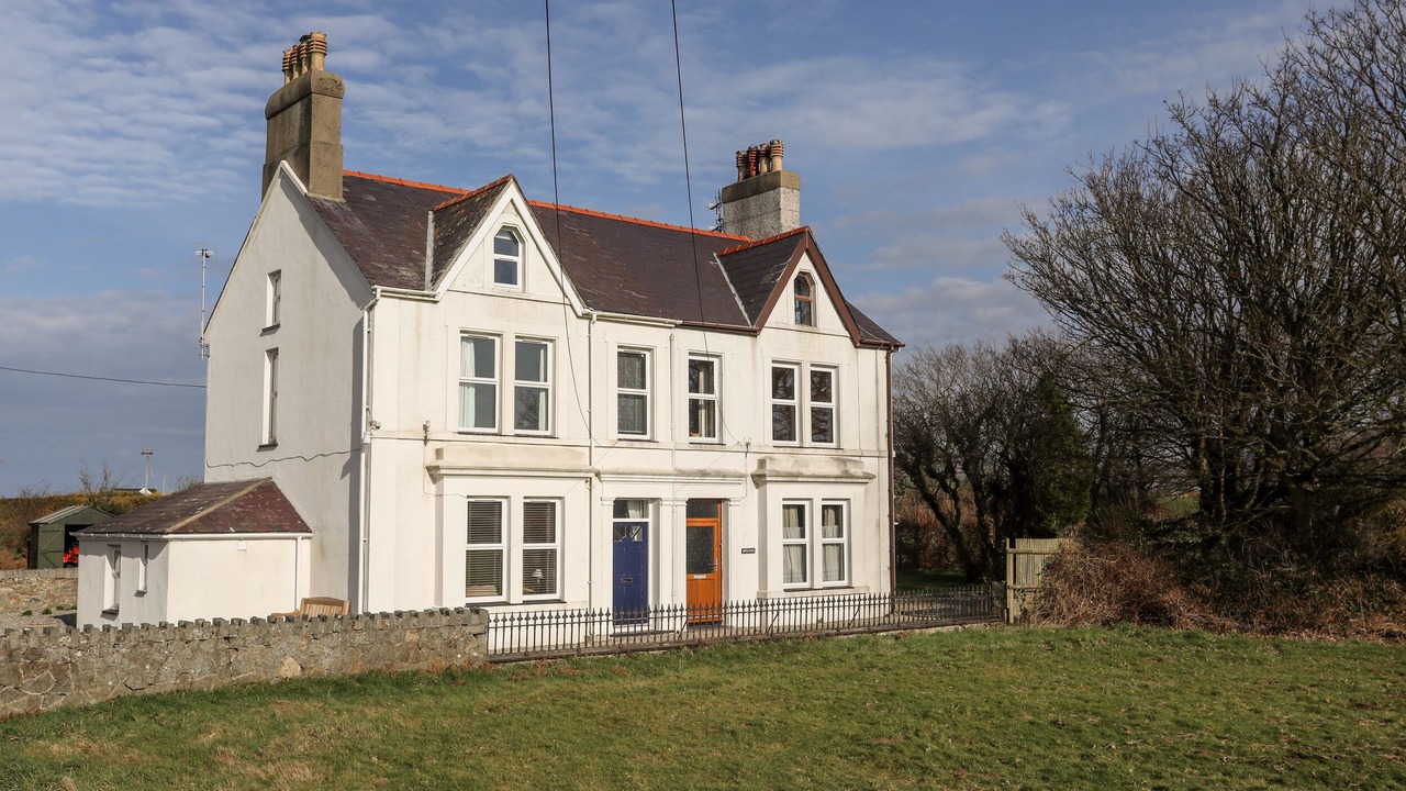 Photo of Outdoor in Edern